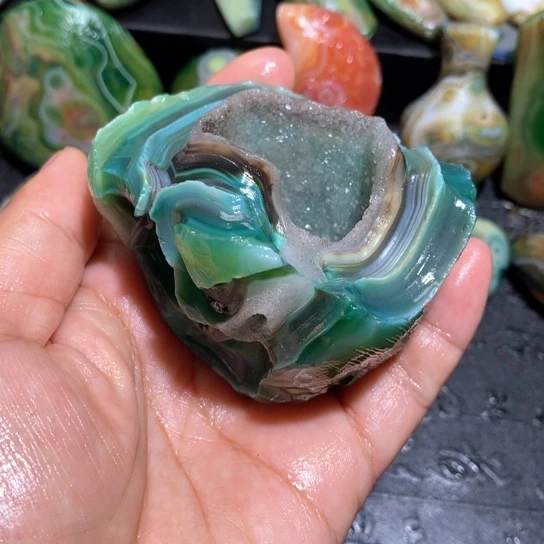 石英质玉珠宝半成品未镶嵌往***飘