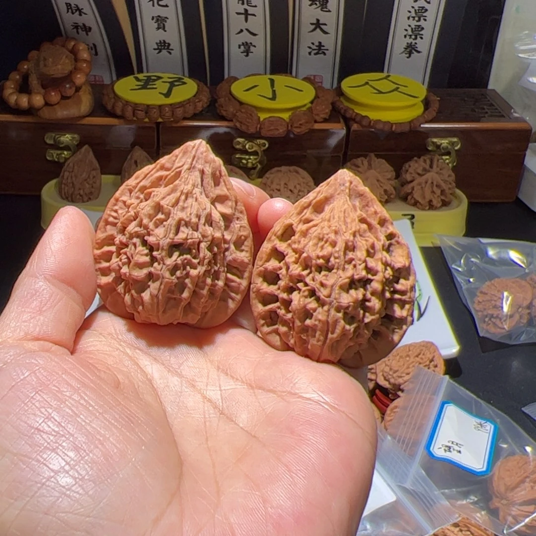 3***n文玩核桃把件火凤鸡心