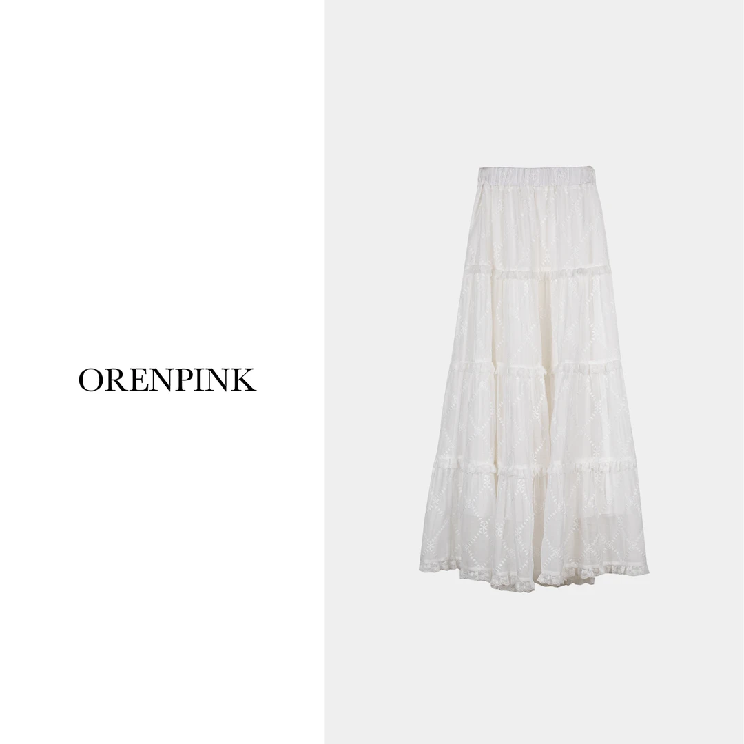 OREN PINK/奥粉25年新款早春款菱形格纹绣花蕾丝拼接女装长半裙