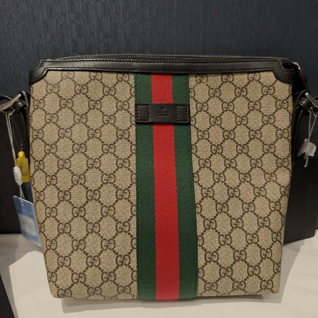 95新 GUCCI/古驰 古驰时尚女士斜挎包yy1520 2936
