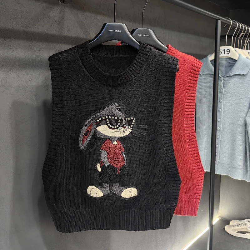 【眼镜兔八哥】秋冬韩版亮钻刺绣兔八哥针织马甲女套头背心叠穿毛衣
