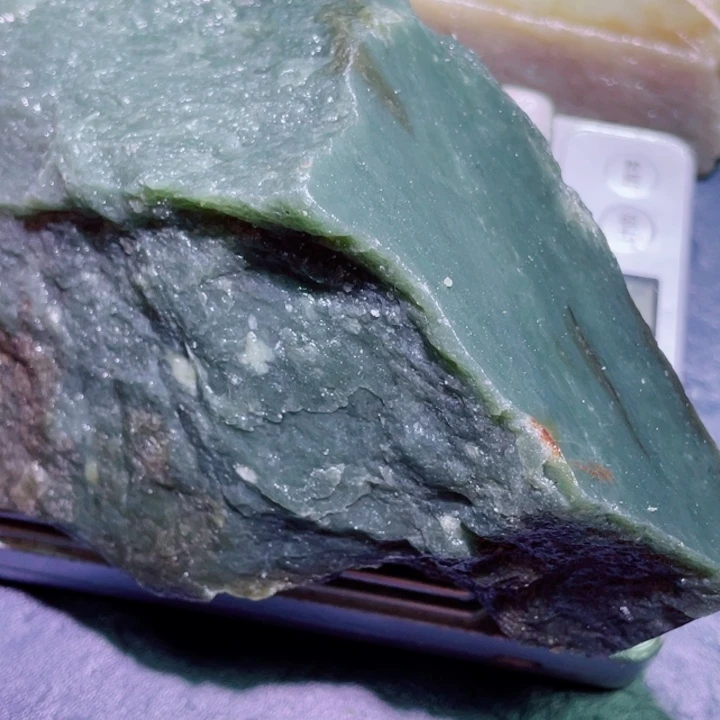 和田玉（糖玉）未镶嵌珠宝半成品