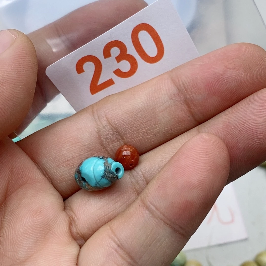 南红玛瑙未镶嵌珠宝奇石