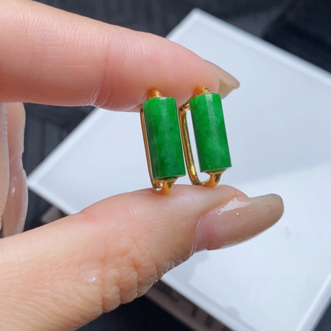 翡翠18K金镶嵌耳饰辣色长桶珠耳扣