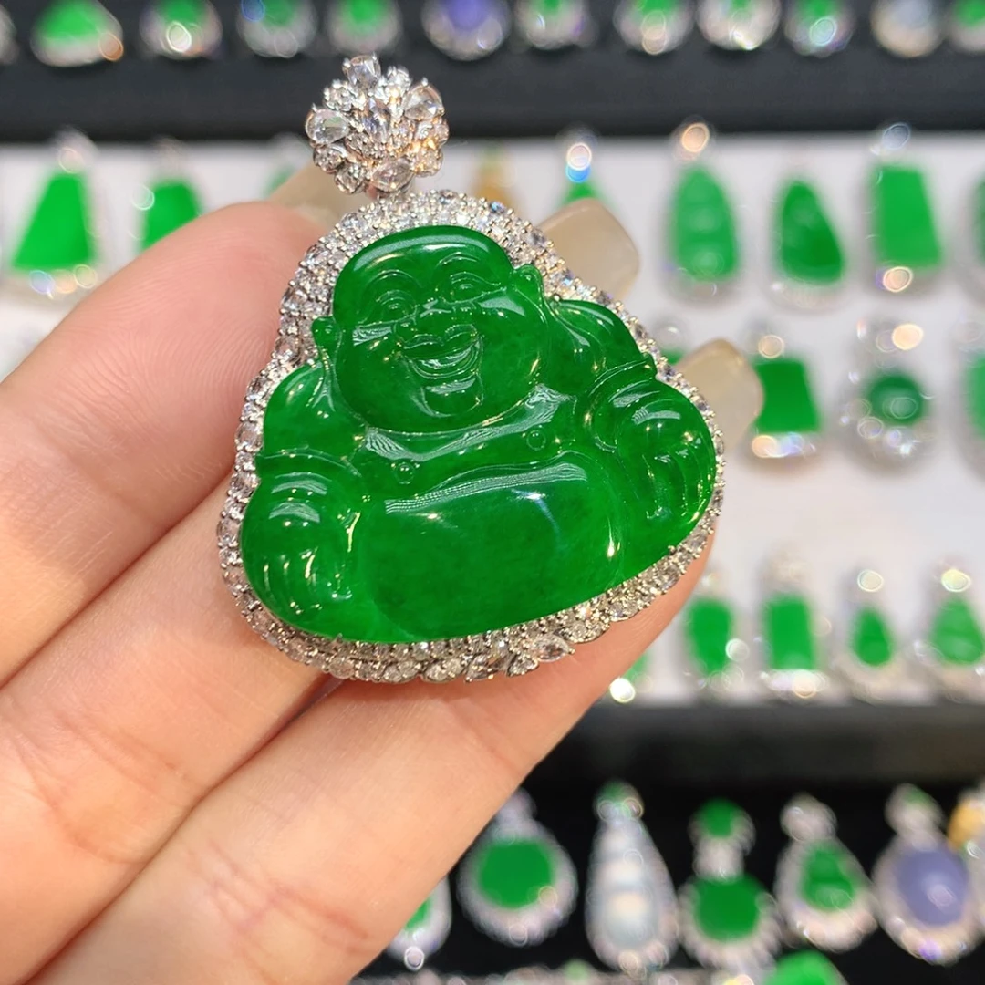 翡翠18K金镶嵌颈饰