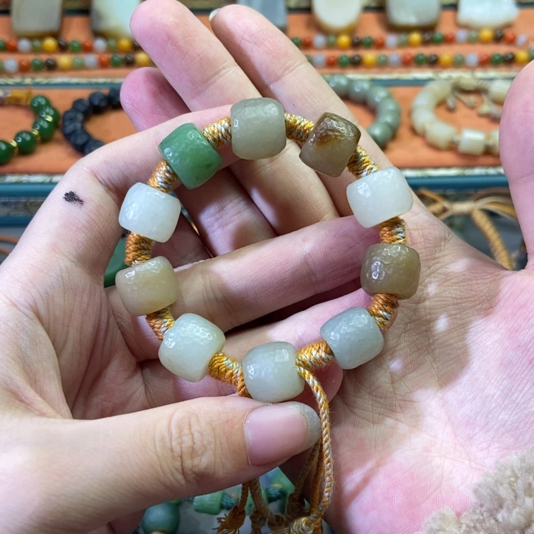 和田玉颈饰未镶嵌敲**茗