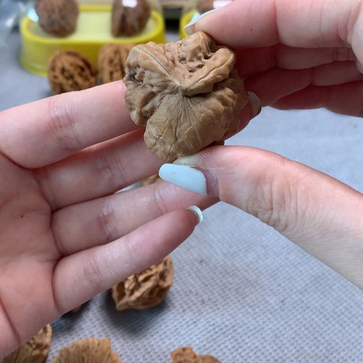 z***x文玩核桃吊坠异形单只