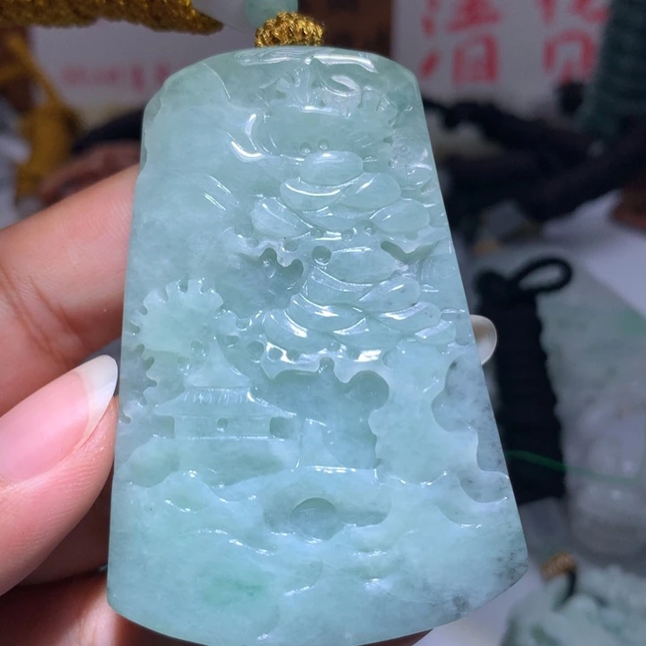 翡翠未镶嵌颈饰保真天然A货翡翠
