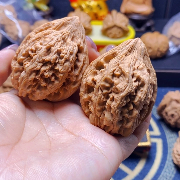 D***i文玩核桃把件大沽石