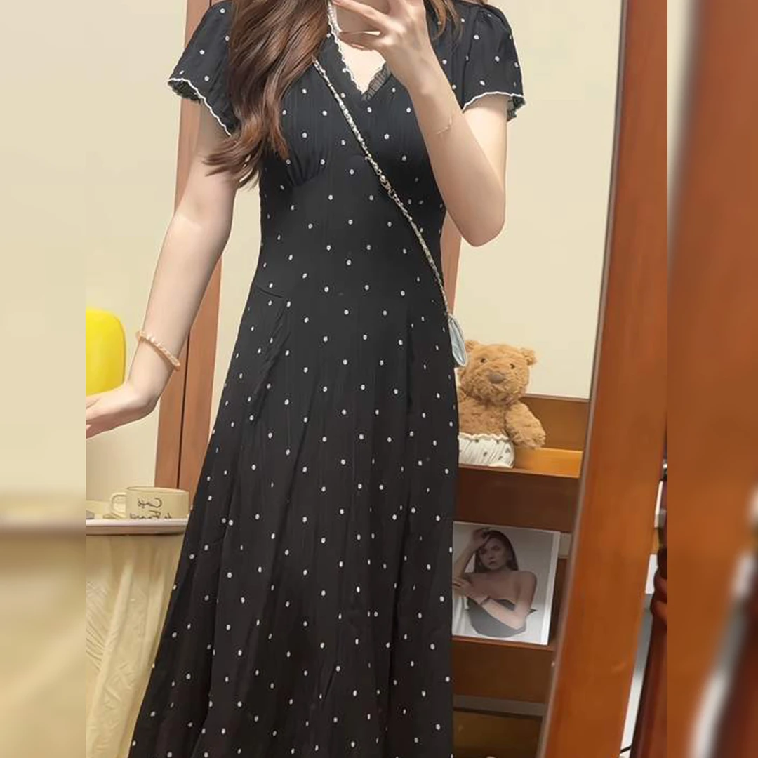 女生韩系ins衣服漂亮黑色波点连衣裙子女装夏季显瘦气质掐腰长裙