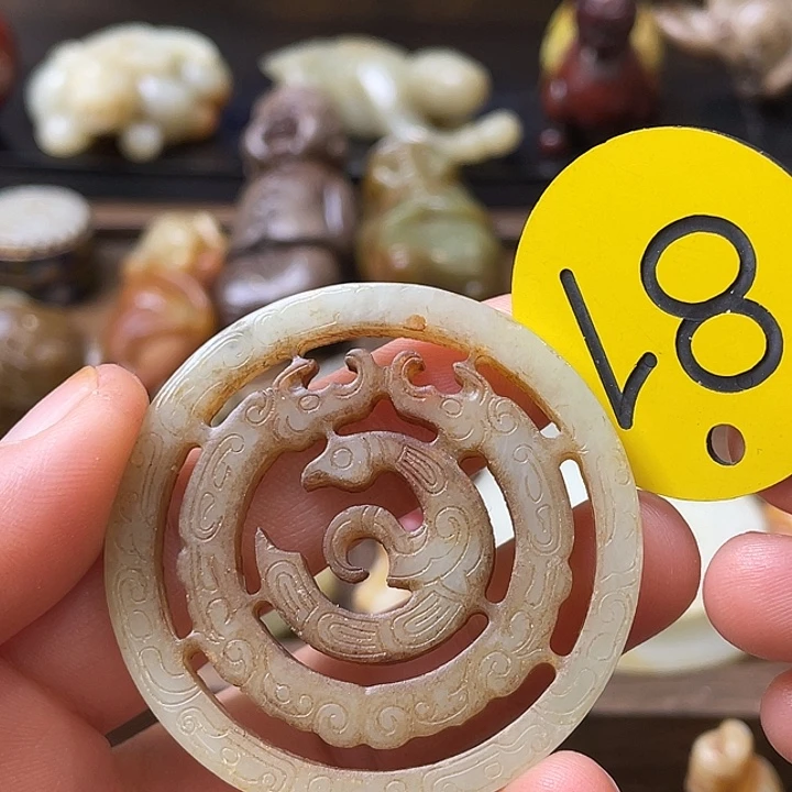 和田玉（糖玉）未镶嵌颈饰