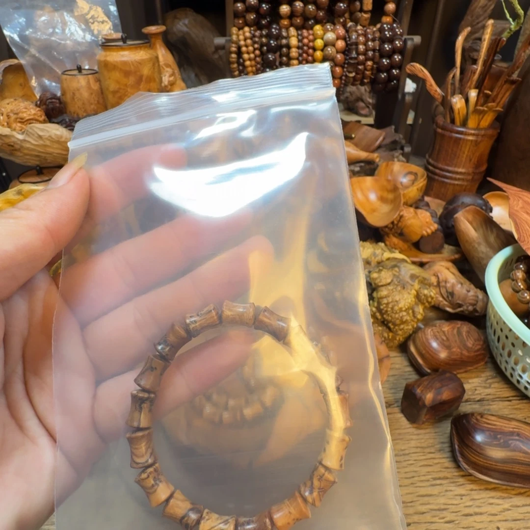 路***人花梨木类小叶羊蹄甲清香木材