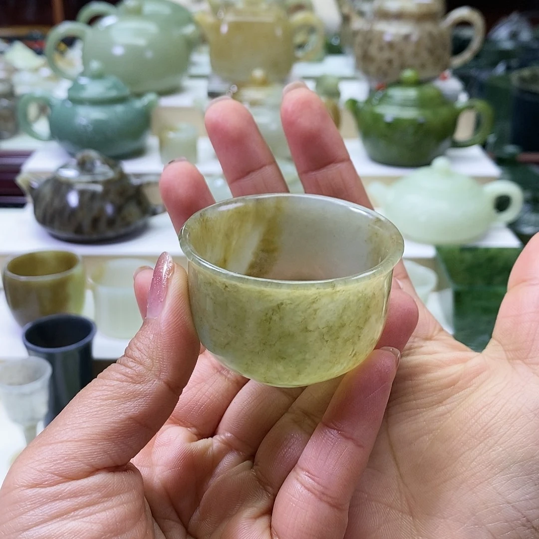 和田玉杯子未镶嵌