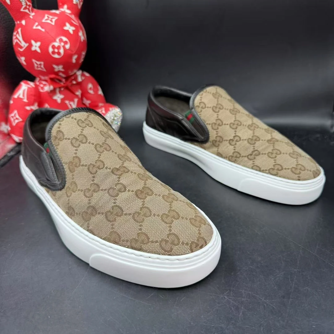 95新 GUCCI/古驰 【AO福利】43欧码 男士棕色帆布一脚蹬鞋