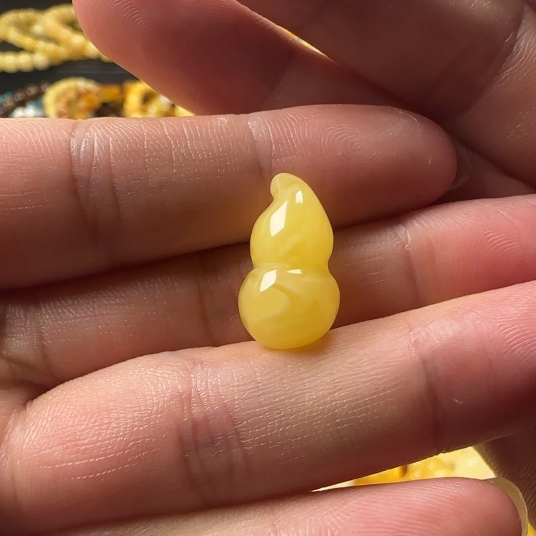 蜜蜡未镶嵌颈饰蜜蜡鸡油黄迷你葫芦