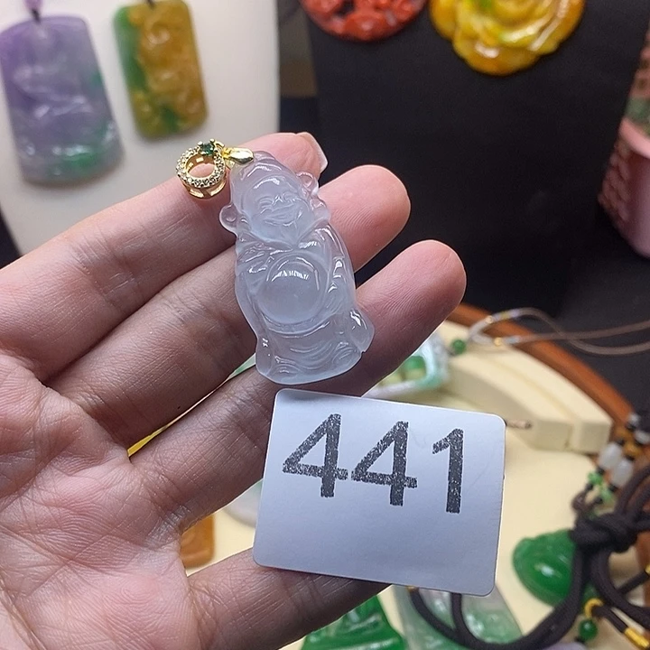 翡翠未镶嵌吊坠(赠链)