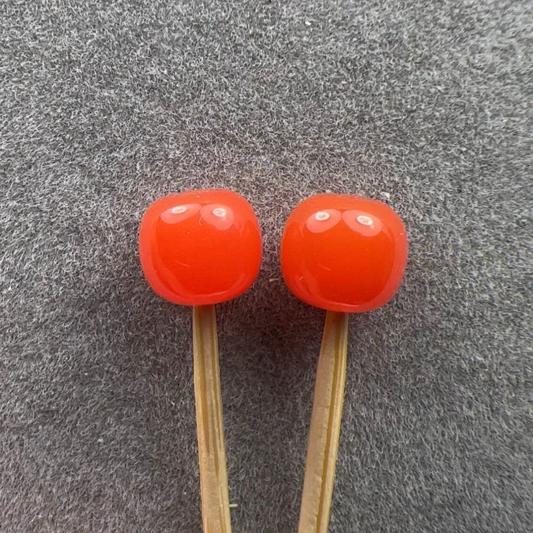 未镶嵌对珠南红玛瑙