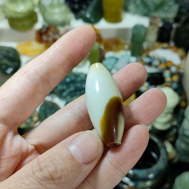 未镶嵌透闪石-蛇纹石玉挂坠款式