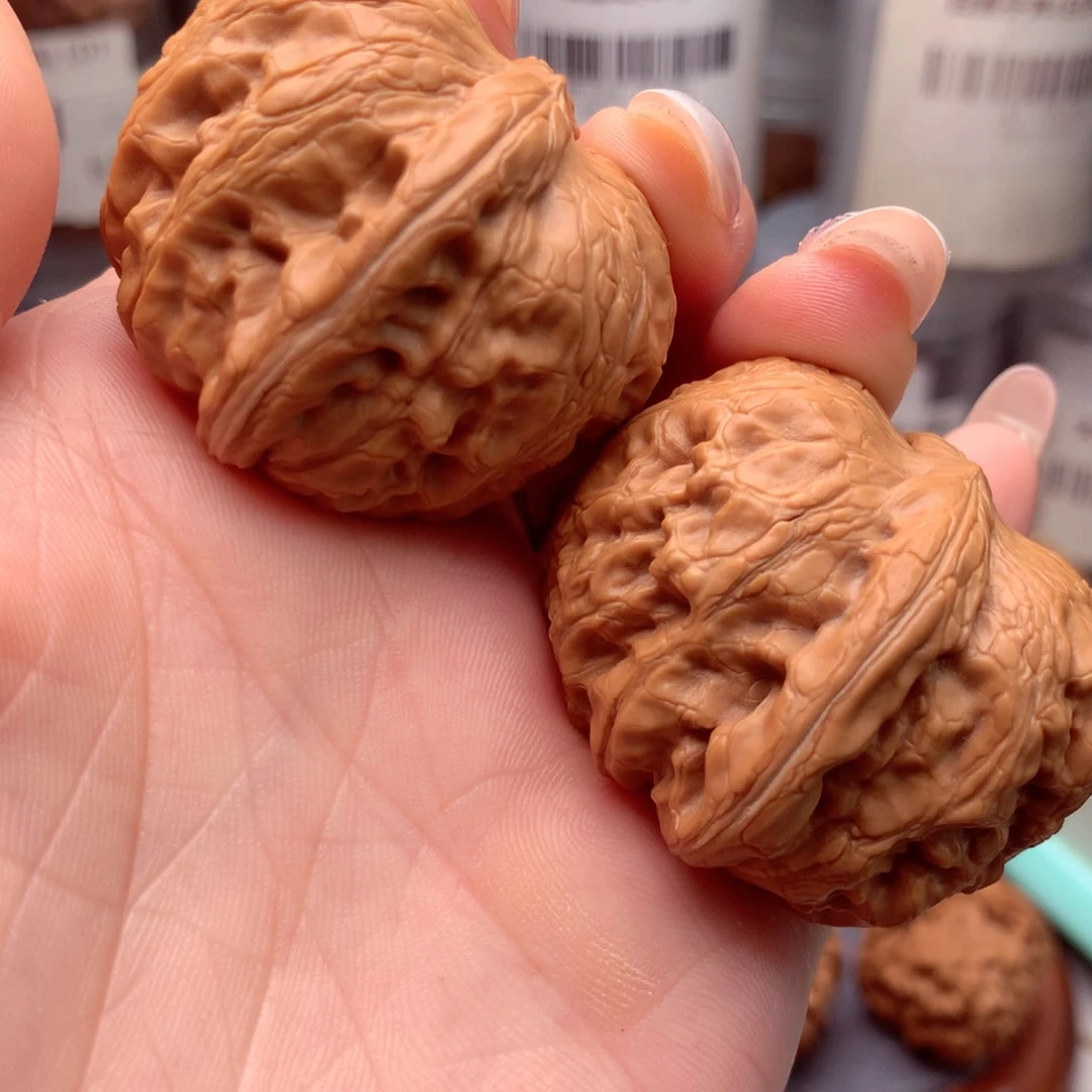 文玩核桃吊坠平谷元宝。 6号