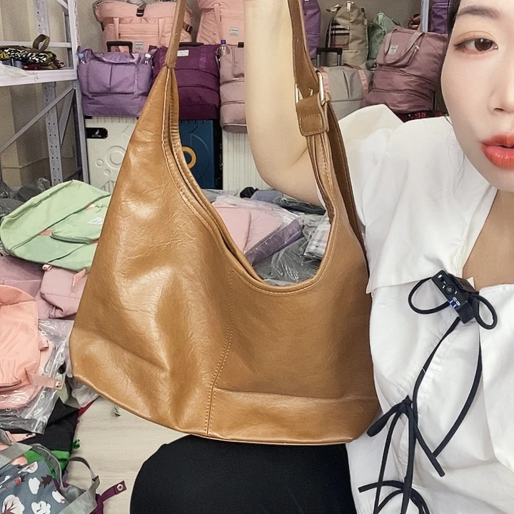 单双肩两用锦纶PU牛津纺