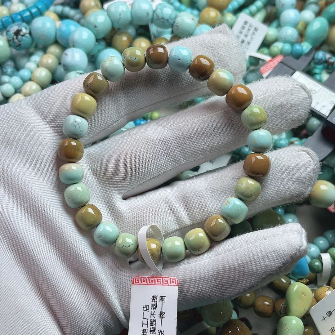 绿松石未镶嵌珠宝奇石