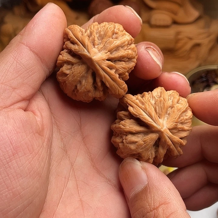 简***乐文玩核桃吊坠红锦鲤