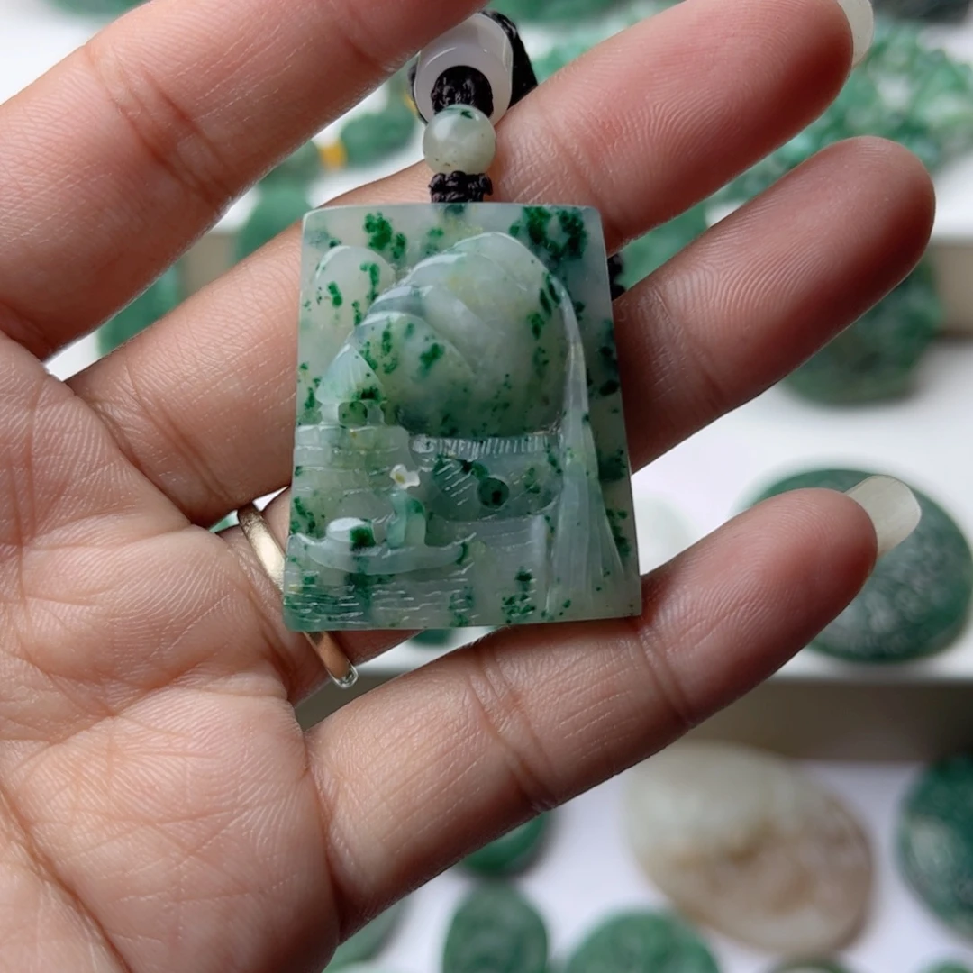 独山玉未镶嵌挂件