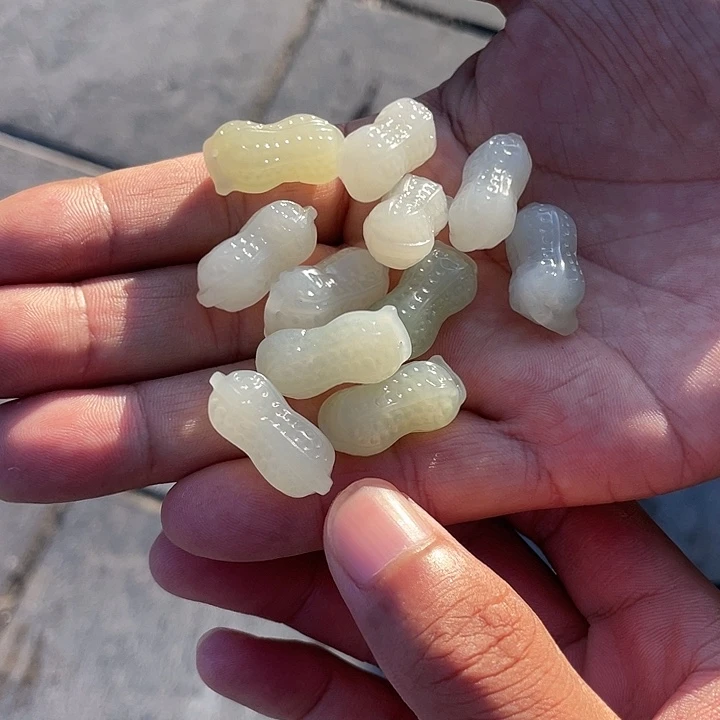 颈饰未镶嵌和田玉（糖玉）多样性发1