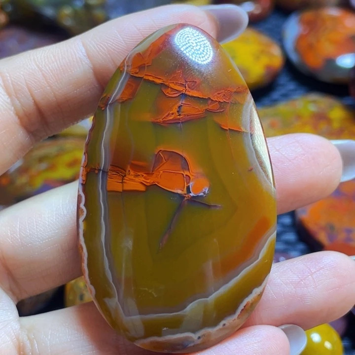 玛瑙/玉髓战国红吊坠未镶嵌