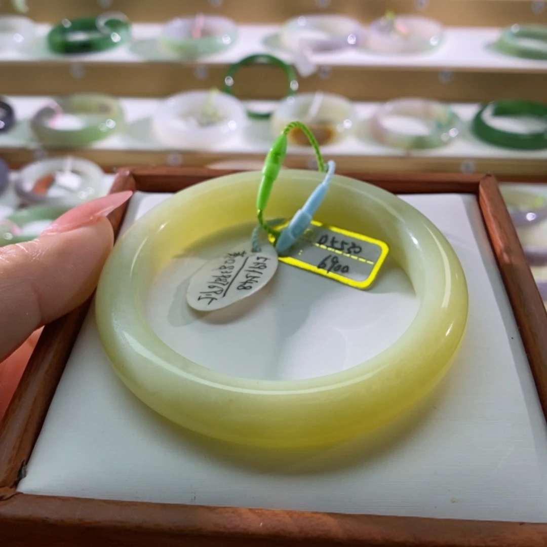 【闪购商品】和田玉手镯未镶嵌黄口手镯