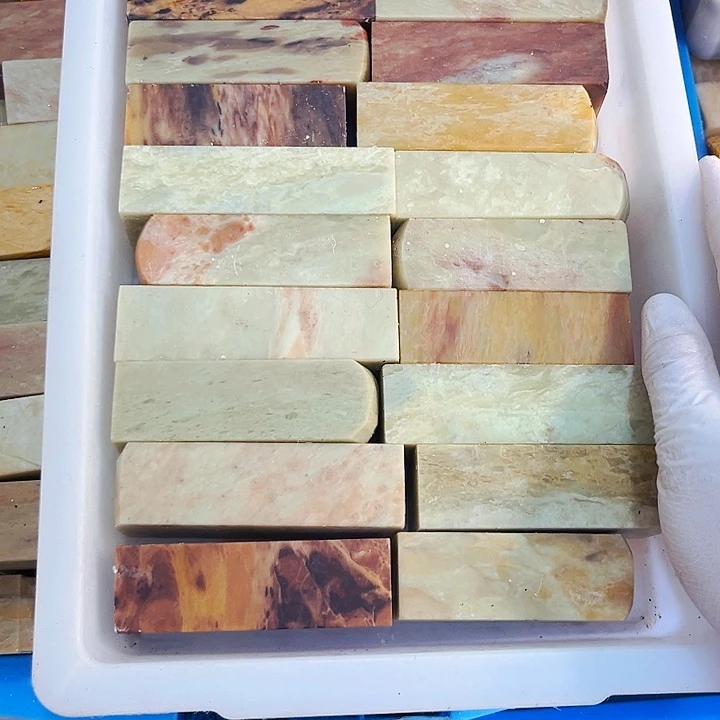 文***仔青田石印石今天我也很喜欢这