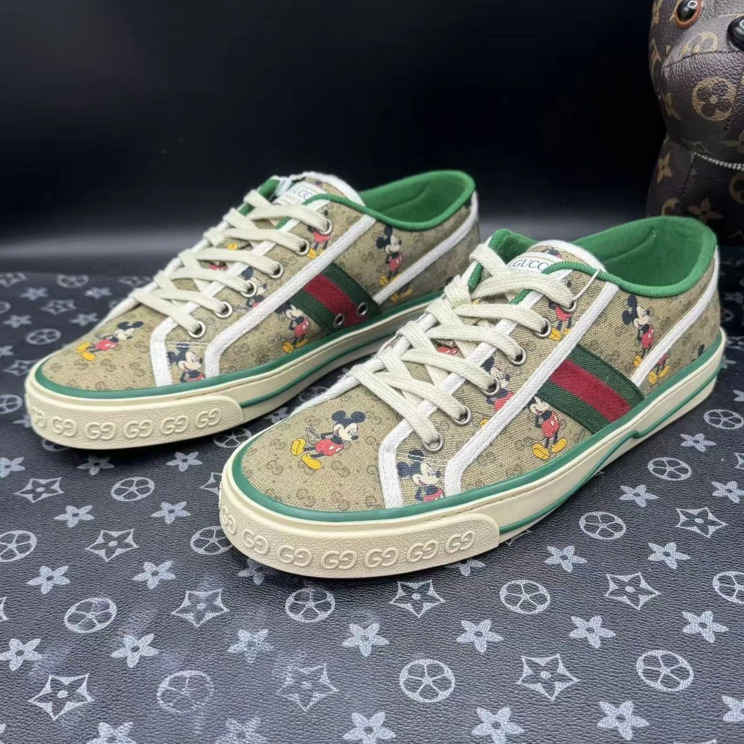 95新 GUCCI/古驰 米奇乌木色板鞋 多尺码