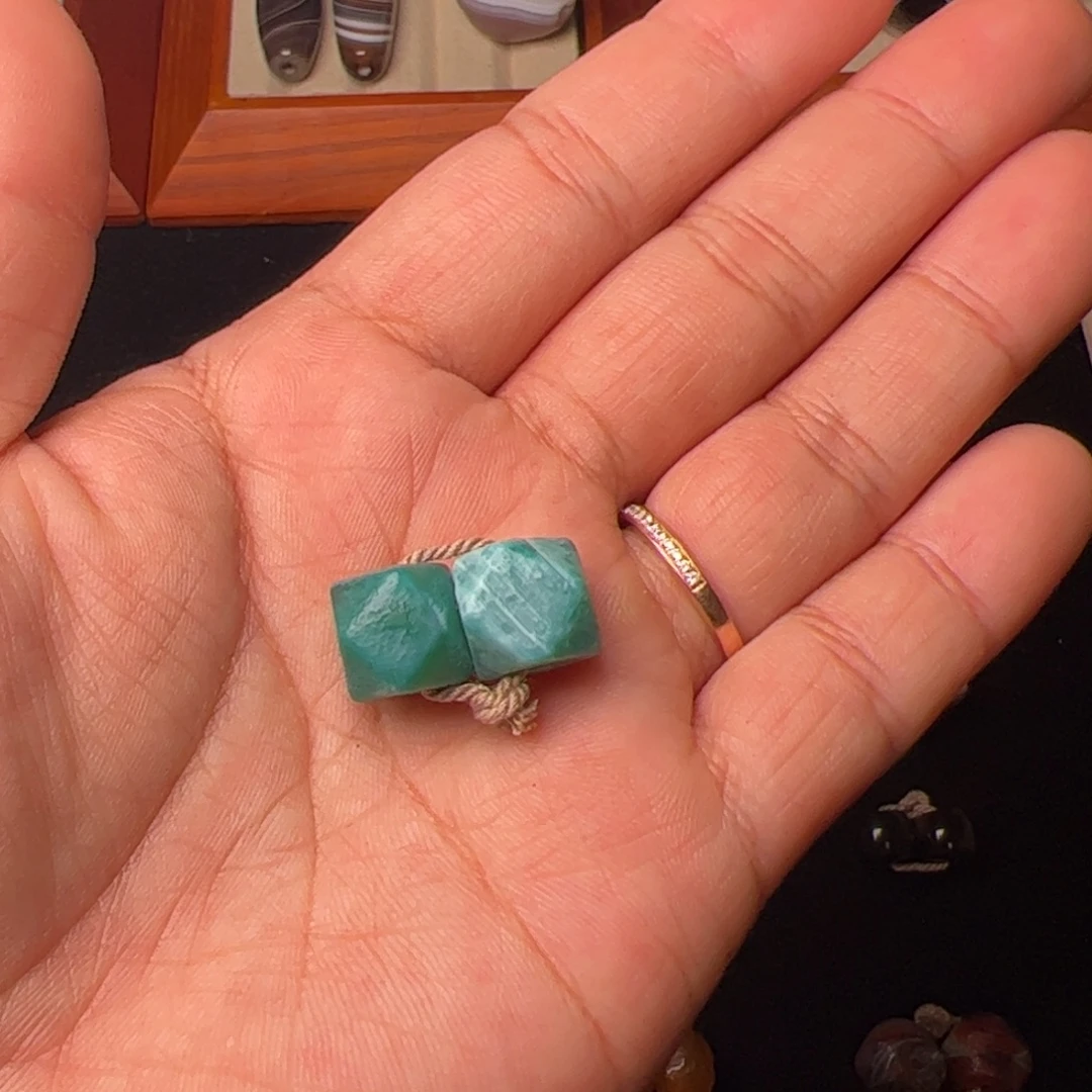 杞***霖玛瑙/玉髓未镶嵌配饰