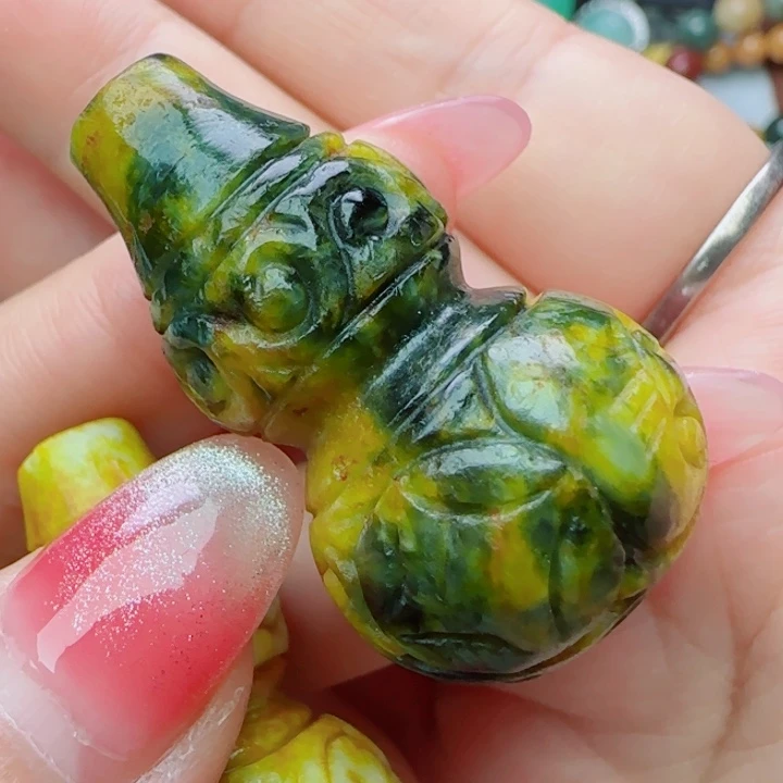 翡翠未镶嵌颈饰天然A货57