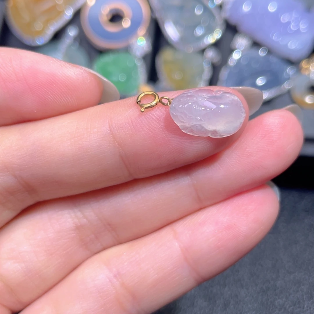 颈饰18K金镶嵌翡翠翡翠