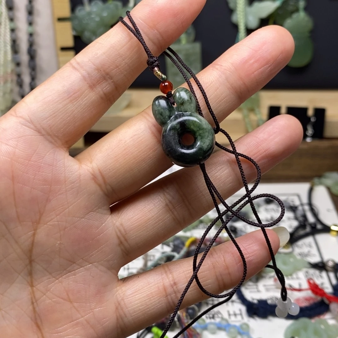 蛇纹石玉未镶嵌岫玉
