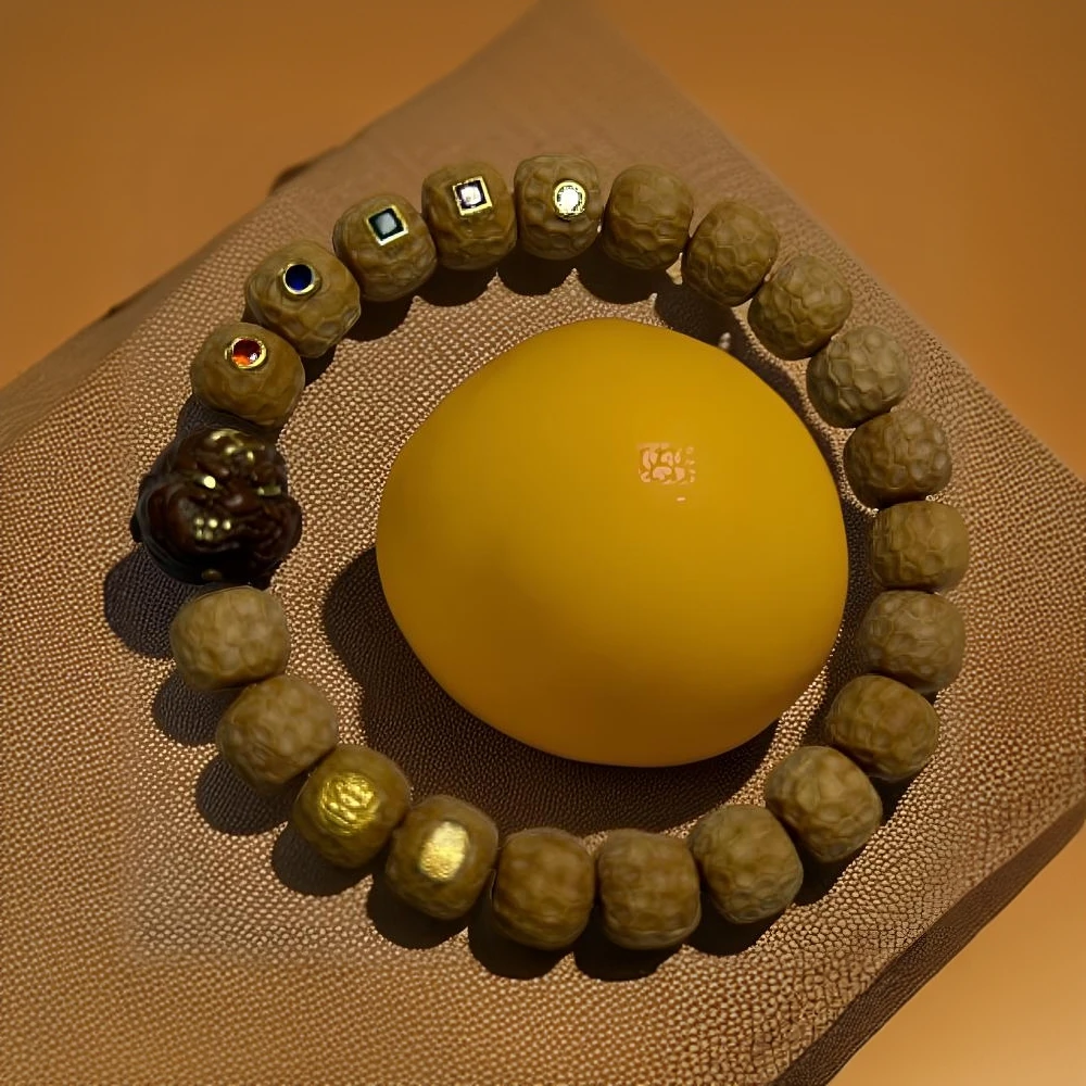 手工雕刻猴头核桃蛟龙纹路镶嵌财宝