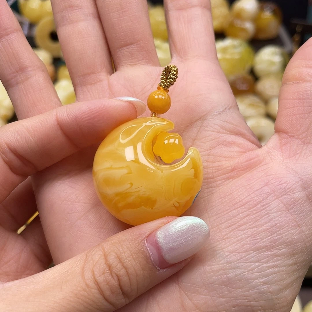 蜜蜡裸石未镶嵌大*酱蜜蜡