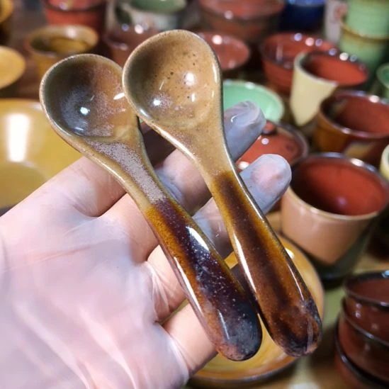 瓷片磁州窑五厂盘碗壶杯有瑕疵