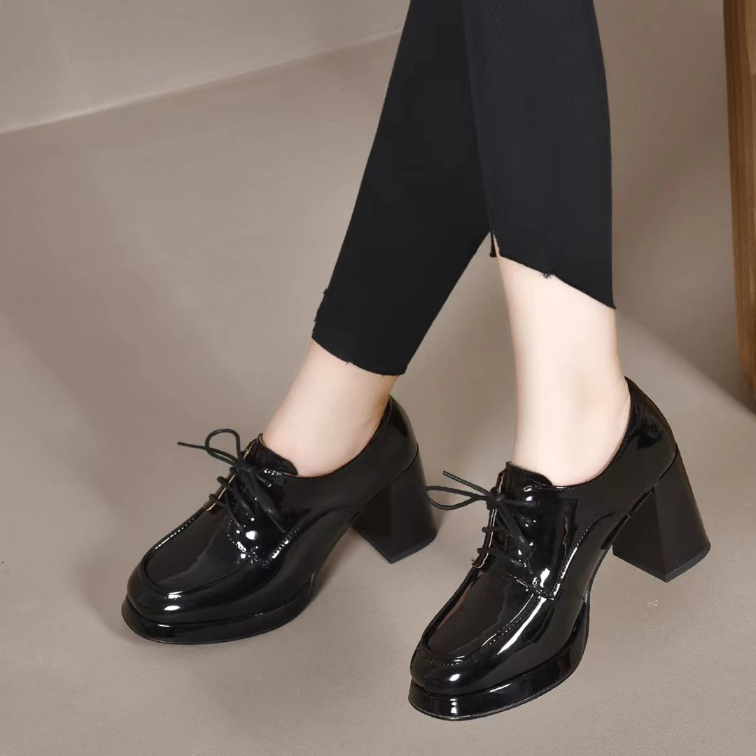 气质爆款平底鞋2025春季法式皮鞋高跟秋季复古春秋粗跟深口漆皮