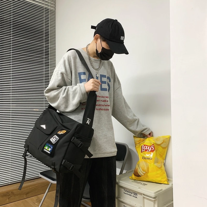 包包女时尚秋冬新款潮多兜工装机能单肩包港风原宿大容量斜挎包男