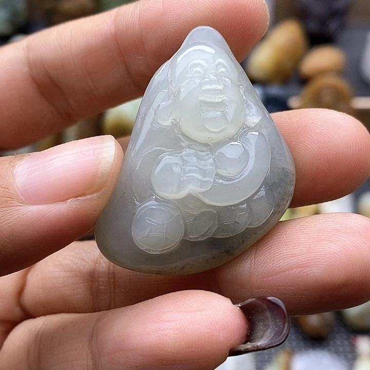 颈饰未镶嵌和田玉（糖玉）