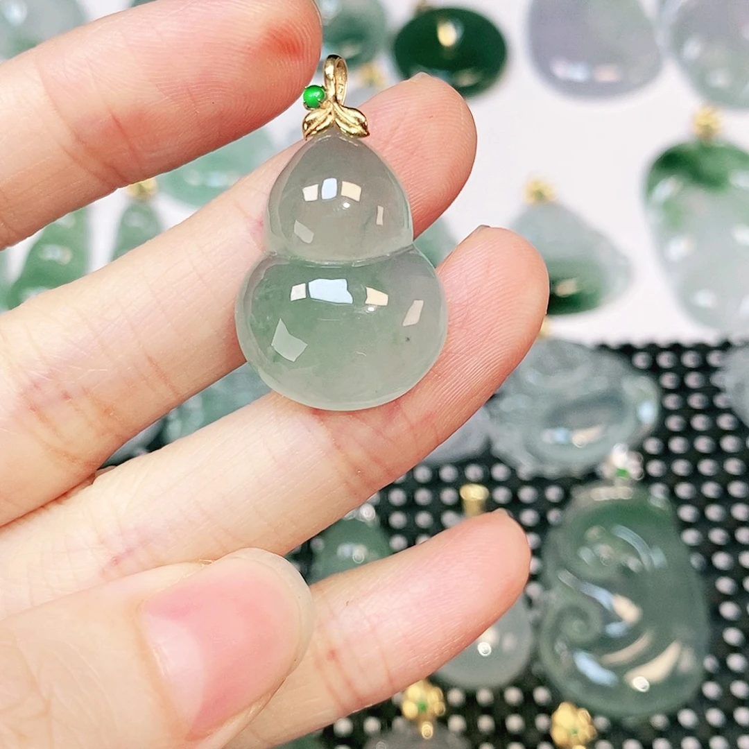 吊坠(不含链)18K金镶嵌翡翠