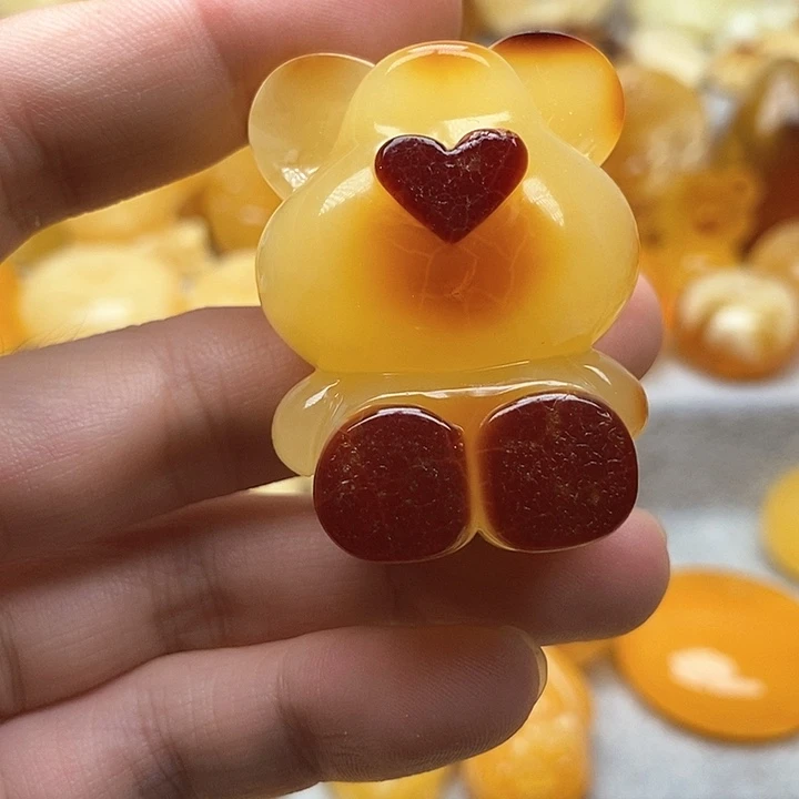 未镶嵌颈饰琥珀琥珀蜜蜡吊坠