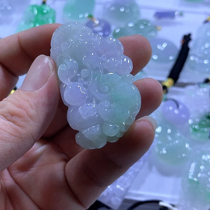 翡翠未镶嵌颈饰天然翡翠A货吊坠
