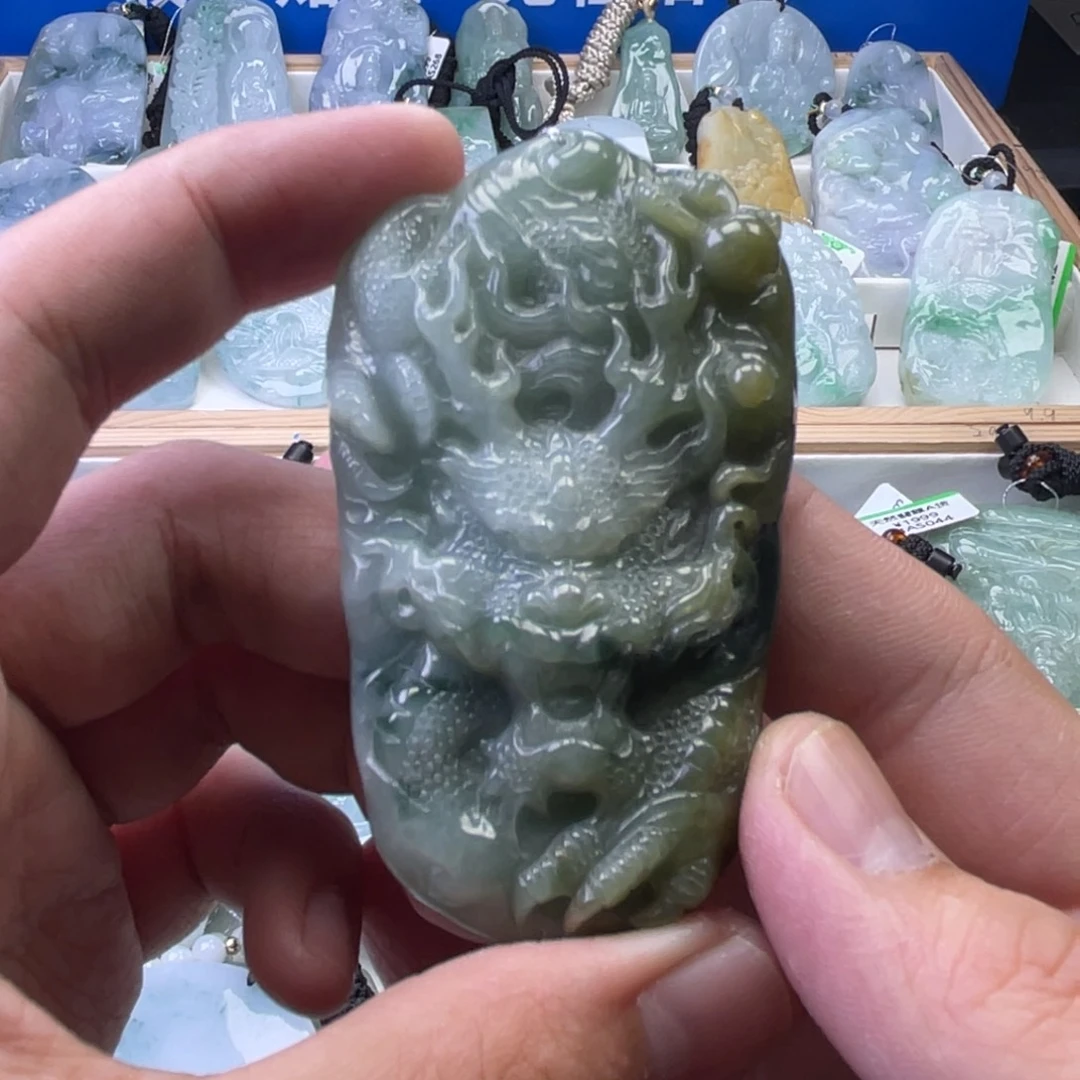 翡翠未镶嵌颈饰009
