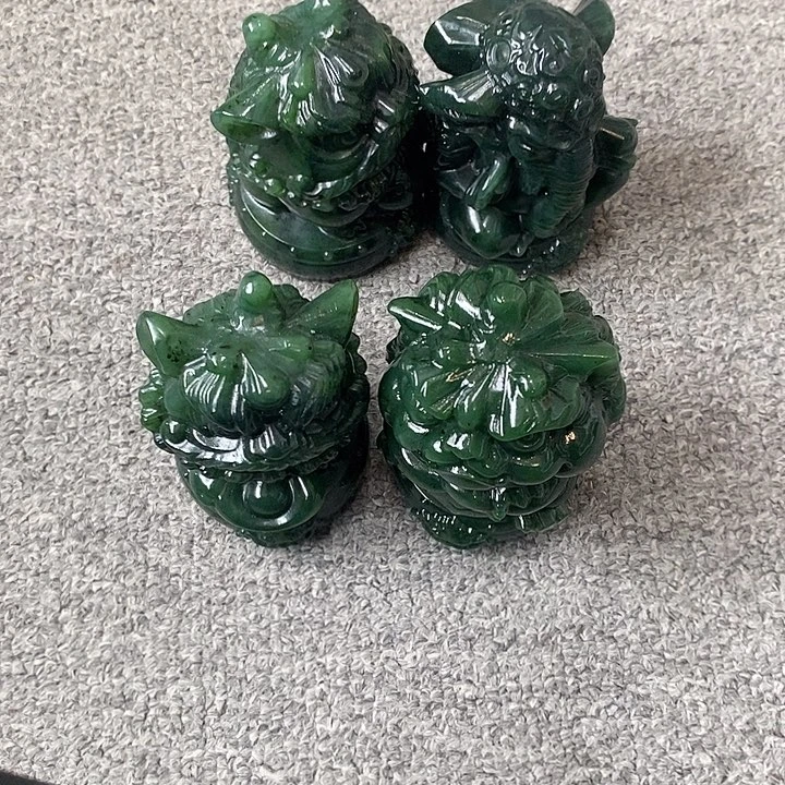 通***曉和田玉未镶嵌颈饰