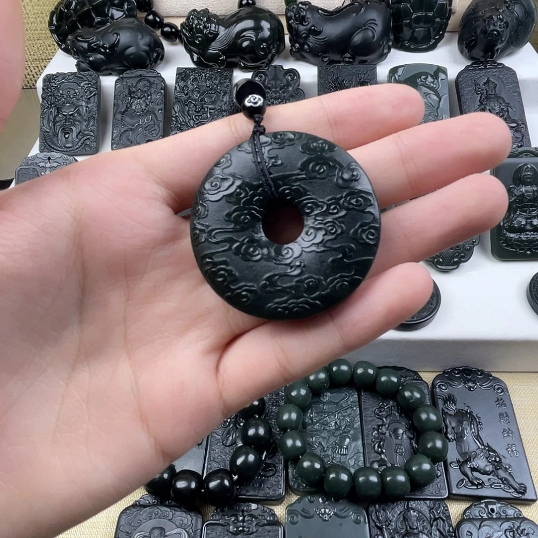 平****和田玉（青玉）未镶嵌颈饰