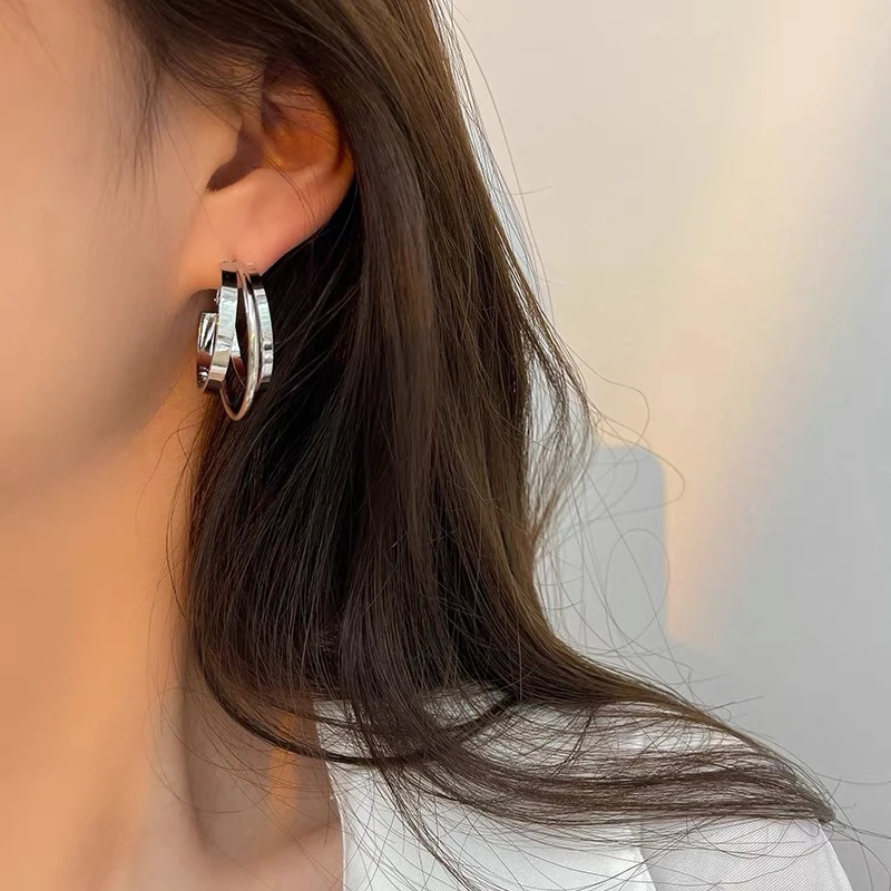 铜合金耳饰 小众设计韩国东大门高级感新款潮流几何圆圈耳圈FT617