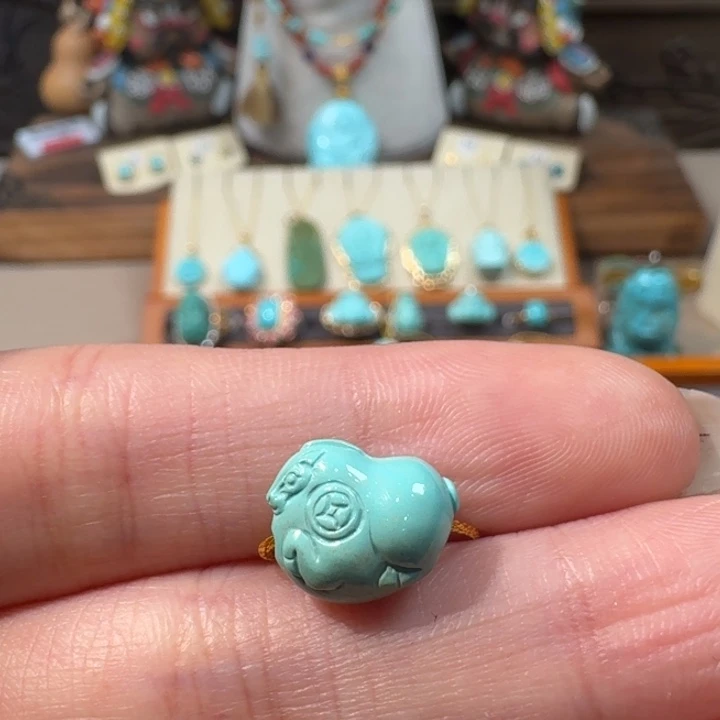 绿松石未镶嵌唐马配饰